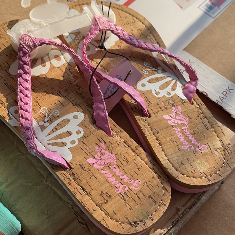 Butterfly Flipflops - Picture 2 of 2